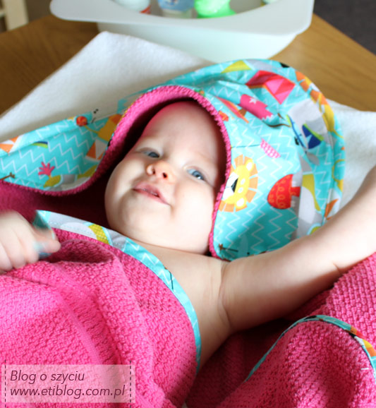 Ręcznik z kapturem dla niemowlaka