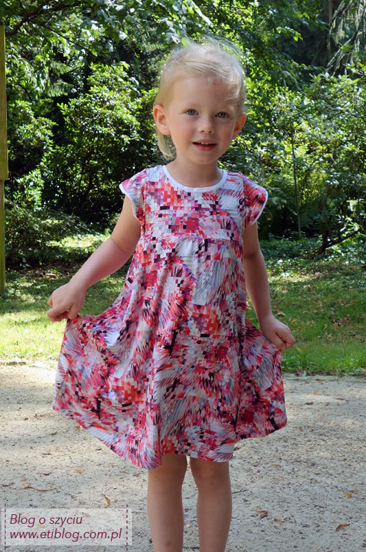 Letnia sukienka dla dziewczynki - eti blog o szyciu